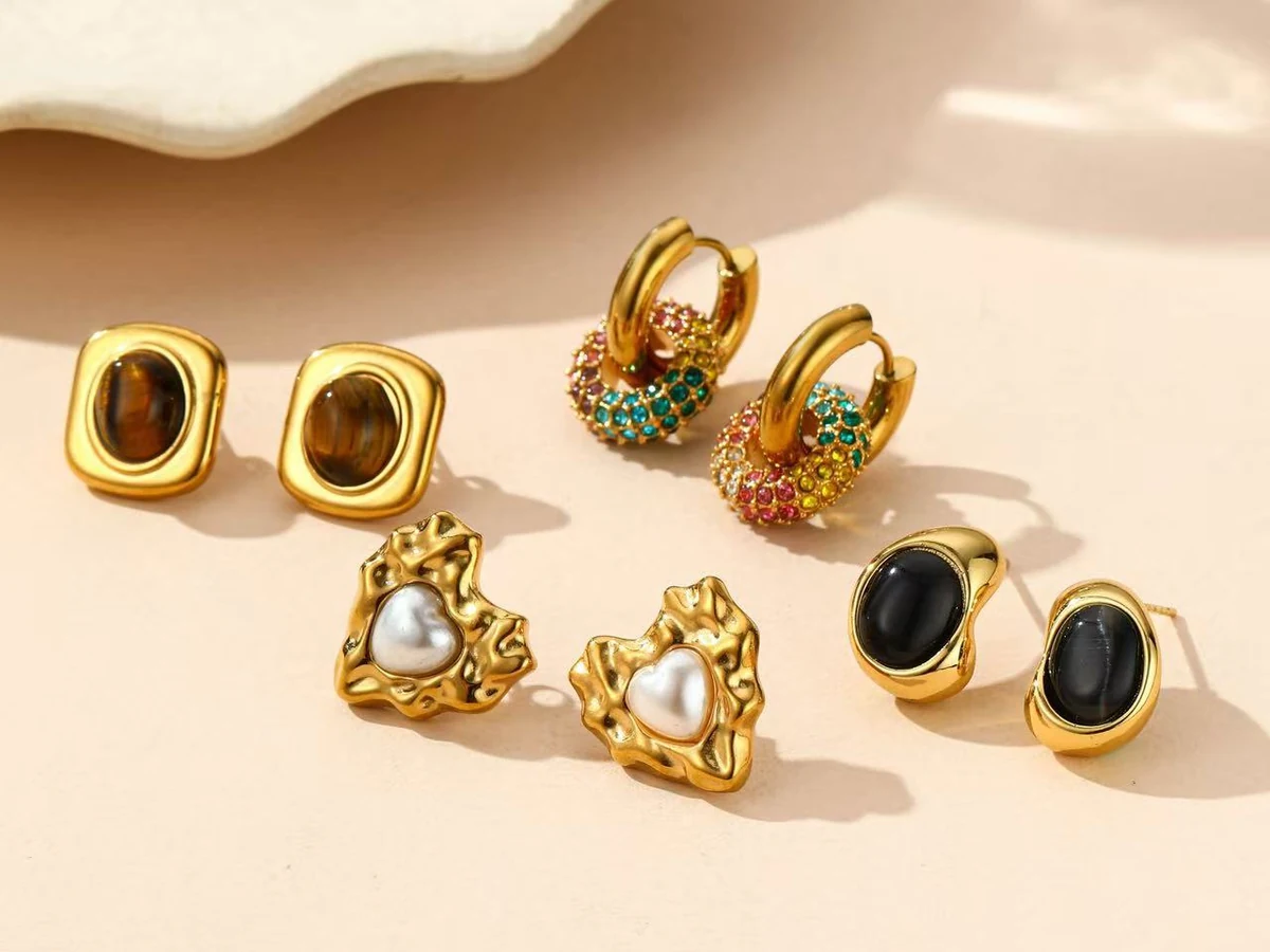 Custom stud, hoop and statement earring styles for small-batch jewelry sourcing